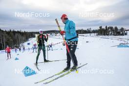 01.12.2017, Lillehammer, Norway (NOR): Germany's Coach trains with athletes   - FIS world cup cross-country, training, Lillehammer (NOR). www.nordicfocus.com. © Modica/NordicFocus. Every downloaded picture is fee-liable.