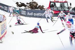 04.01.2018, Oberstdorf, Germany (GER): Silje Oeyre Slind (NOR), Kerttu Niskanen (FIN), Maiken Caspersen Falla (NOR), Petra Novakova (CZE), (l-r)  - FIS world cup cross-country, tour de ski, mass women, Oberstdorf (GER). www.nordicfocus.com. © Modica/NordicFocus. Every downloaded picture is fee-liable.