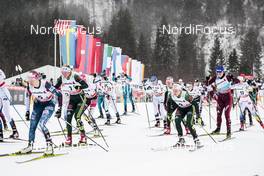 04.01.2018, Oberstdorf, Germany (GER): Sadie Bjornsen (USA), Nicole Fessel (GER), Sandra Ringwald (GER), Laura Mononen (FIN), Aino-Kaisa Saarinen (FIN), Anastasia Sedova (RUS), (l-r)  - FIS world cup cross-country, tour de ski, mass women, Oberstdorf (GER). www.nordicfocus.com. © Modica/NordicFocus. Every downloaded picture is fee-liable.