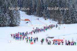 13.01.2018, Seefeld, Austria (AUT): group of athletes - Visma Ski Classics Kaiser Maximilian Lauf, Seefeld (AUT). www.nordicfocus.com. © Rauschendorfer/NordicFocus. Every downloaded picture is fee-liable.
