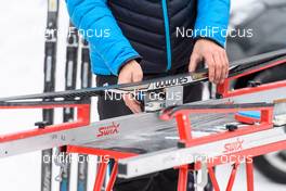 04.02.2018, Oberammergau, Germany (GER): service technician of Haute-Savoie Nordic Team prepares Salomon Skis - FIS World Loppet Cup Koenig Ludwig Lauf, Oberammergau (GER). www.nordicfocus.com. © Rauschendorfer/NordicFocus. Every downloaded picture is fee-liable.