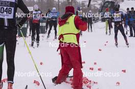 04.03.2018, Mora, Sweden (SWE): Event Feature: volunteer cleens the track - Visma Ski Classics, 94th Vasaloppet, Mora (SWE). www.nordicfocus.com. © Manzoni/NordicFocus. Every downloaded picture is fee-liable.