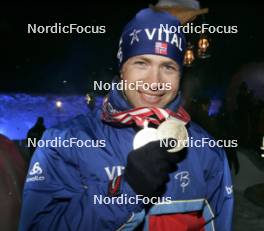 13.03.2005, Hochfilzen, Austria (AUT) Ole Einar Bjoerndalen (NOR) - IBU World Championships Biathlon, medals, Hochfilzen (AUT). www.nordicfocus.com. © Furtner/NordicFocus. Every downloaded picture is fee-liable.