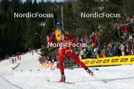 25.03.2006, Holmenkollen, Norway (NOR) Christian Manzoni, Ole Bjoerndalen (Einar) - IBU World Cup Biathlon, pursuit men, Holmenkollen (NOR). www.nordicfocus.com. © Manzoni/NordicFocus. Every downloaded picture is fee-liable.