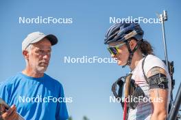 23.08.2023, Font-Romeu, France (FRA): Jean-Paul Giachino (FRA), Coach Team France, Lou Jeanmonnot (FRA), (l-r) - Biathlon training, Font-Romeu (FRA). www.nordicfocus.com. © Authamayou/NordicFocus. Every downloaded picture is fee-liable.