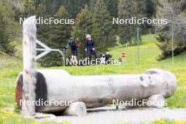 19.05.2023, Lenzerheide, Switzerland (SUI): Daniel Hackhofer (ITA), coach Team Switzerland, Amy Baserga (SUI), (l-r) - Biathlon summer training, Lenzerheide (SUI). www.nordicfocus.com. © Manzoni/NordicFocus. Every downloaded picture is fee-liable.