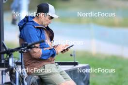 15.09.2023, La Feclaz, France (FRA): Lionel Laurent (FRA), media coordinator Team France - Biathlon Samse Summer Tour, training, La Feclaz (FRA). www.nordicfocus.com. © Manzoni/NordicFocus. Every downloaded picture is fee-liable.