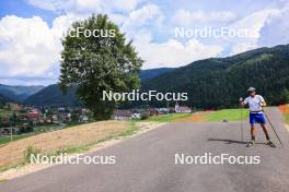 23.08.2023, Brezno-Osrblie, Slovakia (SVK): Tobias Torgersen (NOR), coach team Poland - IBU Summer Biathlon World Championships, training, Brezno-Osrblie (SVK). www.nordicfocus.com. © Manzoni/NordicFocus. Every downloaded picture is fee-liable.