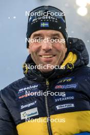 02.12.2023, Oestersund, Sweden, (SWE): Jean-Marc Chabloz (SUI), coach Team Sweden - IBU World Cup Biathlon, sprint men, Oestersund (SWE). www.nordicfocus.com. © Manzoni/NordicFocus. Every downloaded picture is fee-liable.