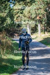 23.09.2023, Font-Romeu, France (FRA): Lucas Chanavat (FRA) - Cross-Country training, Font-Romeu (FRA). www.nordicfocus.com. © Authamayou/NordicFocus. Every downloaded picture is fee-liable.