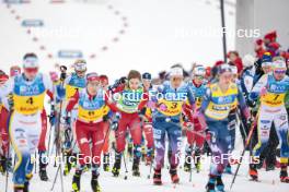 16.12.2023, Trondheim, Norway (NOR): Frida Karlsson (SWE), Margrethe Bergane (NOR), Astrid Oeyre Slind (NOR), (l-r)  - FIS world cup cross-country, skiathlon, Trondheim (NOR). www.nordicfocus.com. © Modica/NordicFocus. Every downloaded picture is fee-liable.