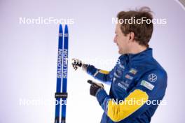 23.11.2023, Oestersund, Sweden, (SWE): Jesper Nelin (SWE) - IBU World Cup Biathlon, photoshooting, Oestersund (SWE). www.nordicfocus.com. © Manzoni/NordicFocus. Every downloaded picture is fee-liable.