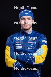 23.11.2023, Oestersund, Sweden, (SWE): Malte Stefansson (SWE) - IBU World Cup Biathlon, photoshooting, Oestersund (SWE). www.nordicfocus.com. © Manzoni/NordicFocus. Every downloaded picture is fee-liable.