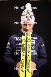 24.11.2023, Oestersund, Sweden, (SWE): Tarjei Boe (NOR) - IBU World Cup Biathlon, photoshooting, Oestersund (SWE). www.nordicfocus.com. © Manzoni/NordicFocus. Every downloaded picture is fee-liable.