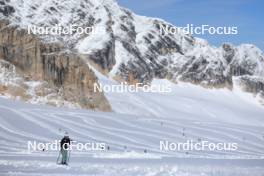 12.10.2024, Ramsau am Dachstein, Austria (AUT): Jeanne Richard (FRA) - Biathlon summer training, Dachsteinglacier, Ramsau am Dachstein (AUT). www.nordicfocus.com. © Manzoni/NordicFocus. Every downloaded picture is fee-liable.