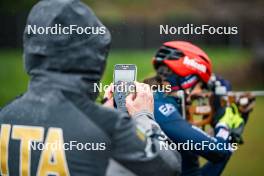 27.09.2024, Lavaze, Italy (ITA): Lisa Vittozzi (ITA), Jonne Kahkonen (FIN), coach Team Italy, (l-r) - Biathlon summer training, Lavaze (ITA). www.nordicfocus.com. © Barbieri/NordicFocus. Every downloaded picture is fee-liable.