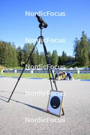 15.07.2024, Lenzerheide, Switzerland (SUI): Event Feature: coaches glass with a target board - Biathlon summer training, Lenzerheide (SUI). www.nordicfocus.com. © Manzoni/NordicFocus. Every downloaded picture is fee-liable.