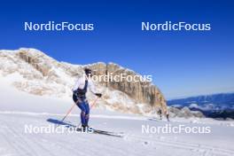 12.10.2024, Ramsau am Dachstein, Austria (AUT): Julia Simon (FRA) - Biathlon summer training, Dachsteinglacier, Ramsau am Dachstein (AUT). www.nordicfocus.com. © Manzoni/NordicFocus. Every downloaded picture is fee-liable.