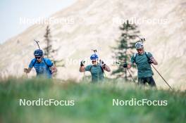 28.08.2024, Bessans, France (FRA): Quentin Fillon-Maillet (FRA), Oscar Lombardot (FRA), Eric Perrot, (l-r) - Biathlon summer training, Bessans (FRA). www.nordicfocus.com. © Authamayou/NordicFocus. Every downloaded picture is fee-liable.