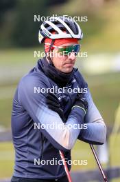 15.09.2024, Lenzerheide, Switzerland (SUI): Kein Einaste (EST), coach Team Switzerland - Sommer Nordic Event 2024, Sommer Biathlon Cup, Lenzerheide (SUI). www.nordicfocus.com. © Manzoni/NordicFocus. Every downloaded picture is fee-liable.