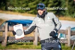 29.09.2024, Lavaze, Italy (ITA): Jonne Kahkonen (FIN), coach Team Italy - Biathlon summer training, Lavaze (ITA). www.nordicfocus.com. © Barbieri/NordicFocus. Every downloaded picture is fee-liable.