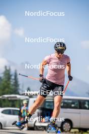 28.08.2024, Bessans, France (FRA): Julia Simon (FRA) - Biathlon summer training, Bessans (FRA). www.nordicfocus.com. © Authamayou/NordicFocus. Every downloaded picture is fee-liable.