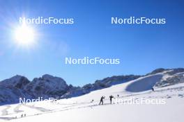 12.10.2024, Ramsau am Dachstein, Austria (AUT): Patrick Favre (ITA), coach Team France, Jeanne Richard (FRA), (l-r) - Biathlon summer training, Dachsteinglacier, Ramsau am Dachstein (AUT). www.nordicfocus.com. © Manzoni/NordicFocus. Every downloaded picture is fee-liable.