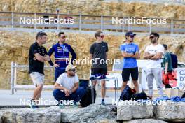 21.09.2024, Premanon, France (FRA): Cyril Burdet (FRA), coach Team France, Louis Deschamps (FRA), Simon Fourcade (FRA), (l-r) - Biathlon Samse Summer Tour, sprint, Premanon (FRA). www.nordicfocus.com. © Manzoni/NordicFocus. Every downloaded picture is fee-liable.