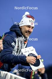 14.02.2024, Nove Mesto na Morave, Czechia (CZE): Siegfried Mazet (FRA) coach team Norway - IBU World Championships Biathlon, individual men, Nove Mesto na Morave (CZE). www.nordicfocus.com. © Manzoni/NordicFocus. Every downloaded picture is fee-liable.