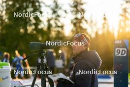 15.11.2024, Sjusjoen, Norway (NOR): Norwegian coach Patrick Oberegger - Biathlon Season Opening, training, Sjusjoen (NOR). www.nordicfocus.com. © Nordnes/NordicFocus. Every downloaded picture is fee-liable.