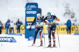 21.01.2024, Oberhof, Germany (GER): Pia Fink (GER), Victoria Carl (GER), (l-r)  - FIS world cup cross-country, relay, Oberhof (GER). www.nordicfocus.com. © Modica/NordicFocus. Every downloaded picture is fee-liable.