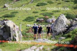 07.08.2024, Lenzerheide, Switzerland (SUI): Beda Klee (SUI), Valerio Grond (SUI), Nicola Wigger (SUI), (l-r) - Cross-Country summer training, Lenzerheide (SUI). www.nordicfocus.com. © Manzoni/NordicFocus. Every downloaded picture is fee-liable.