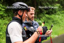 21.06.2024, Les Diablerets, Switzerland (SUI): Valerio Grond (SUI), Erik Braten Guidon (NOR), coach Team Switzerland, (l-r) - Cross-Country summer training, Les Diablerets (SUI). www.nordicfocus.com. © Manzoni/NordicFocus. Every downloaded picture is fee-liable.