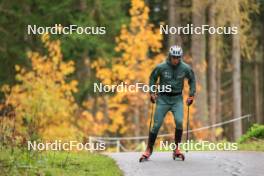 13.10.2024, Ramsau am Dachstein, Austria (AUT): Andrew Young (GBR) - Cross-Country summer training, Ramsau am Dachstein (AUT). www.nordicfocus.com. © Manzoni/NordicFocus. Every downloaded picture is fee-liable.