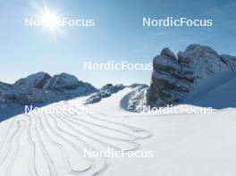 12.10.2024, Ramsau am Dachstein, Austria (AUT): Event Feature: Overview over the Dachstein glacier with the cross-country track in perfect winter conditions - Cross-Country summer training, Dachsteinglacier, Ramsau am Dachstein (AUT). www.nordicfocus.com. © Manzoni/NordicFocus. Every downloaded picture is fee-liable.