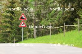 28.05.2024, Lenzerheide, Switzerland (SUI): Event Feature: Track signs - Cross-Country training, Lenzerheide (SUI). www.nordicfocus.com. © Manzoni/NordicFocus. Every downloaded picture is fee-liable.