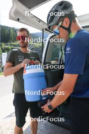 07.08.2024, Lenzerheide, Switzerland (SUI): Erik Braten Guidon (NOR), coach Team Switzerland, Beda Klee (SUI), (l-r) - Cross-Country summer training, Lenzerheide (SUI). www.nordicfocus.com. © Manzoni/NordicFocus. Every downloaded picture is fee-liable.