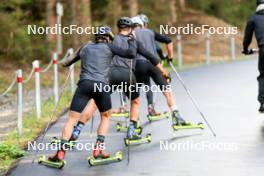 10.09.2024, Lenzerheide, Switzerland (SUI): Beda Klee (SUI), Janik Riebli (SUI), Jonas Baumann (SUI), Valerio Grond (SUI), Erik Braten Guidon (NOR), coach Team Switzerland, (l-r) - Cross-Country training, Lenzerheide (SUI). www.nordicfocus.com. © Manzoni/NordicFocus. Every downloaded picture is fee-liable.