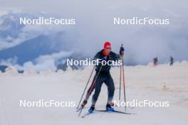 22.06.2024, Les Diablerets, Switzerland (SUI): Valerio Grond (SUI), Beda Klee (SUI), (l-r) - Cross-Country summer training on the Glacier 3000, Les Diablerets (SUI). www.nordicfocus.com. © Manzoni/NordicFocus. Every downloaded picture is fee-liable.