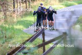 10.09.2024, Lenzerheide, Switzerland (SUI): Beda Klee (SUI), Janik Riebli (SUI), Jonas Baumann (SUI), Valerio Grond (SUI), Erik Braten Guidon (NOR), coach Team Switzerland, (l-r) - Cross-Country training, Lenzerheide (SUI). www.nordicfocus.com. © Manzoni/NordicFocus. Every downloaded picture is fee-liable.