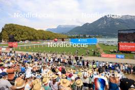 31.08.2024, Annecy, France (FRA): Victoria Carl (GER), Teresa Stadlober (AUT), Katerina Janatova (CZE), Delphine Claudel (FRA), Maja Dahlqvist (SWE), Coletta Rydzek (GER), Flora Dolci (FRA), Lena Quintin (FRA), Ane Appelkvist Stenseth (NOR), Melissa Gal (FRA), Juliette Ducordeau (FRA), Marte Skaanes (NOR), Maëlle Veyre (FRA), Julie Pierrel (FRA), Liv Coupat (FRA), Clémence Didierlaurent (FRA), Cloé Pagnier (FRA), Heidi Convard (FRA), MAYA Desseux (FRA), Léonie Perry (FRA), Mélina Berthet (FRA), Jeanne Richard (FRA), Gilonne Guigonnat (FRA), Océane Michelon (FRA), (l-r) - Martin Fourcade Nordic Festival Cross-Country, Annecy (FRA). www.nordicfocus.com. © Manzoni/NordicFocus. Every downloaded picture is fee-liable.