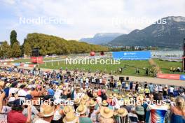 31.08.2024, Annecy, France (FRA): Victoria Carl (GER), Teresa Stadlober (AUT), Katerina Janatova (CZE), Delphine Claudel (FRA), Maja Dahlqvist (SWE), Coletta Rydzek (GER), Flora Dolci (FRA), Lena Quintin (FRA), Ane Appelkvist Stenseth (NOR), Melissa Gal (FRA), Juliette Ducordeau (FRA), Marte Skaanes (NOR), Maëlle Veyre (FRA), Julie Pierrel (FRA), Liv Coupat (FRA), Clémence Didierlaurent (FRA), Cloé Pagnier (FRA), Heidi Convard (FRA), MAYA Desseux (FRA), Léonie Perry (FRA), Mélina Berthet (FRA), Jeanne Richard (FRA), Gilonne Guigonnat (FRA), Océane Michelon (FRA), (l-r) - Martin Fourcade Nordic Festival Cross-Country, Annecy (FRA). www.nordicfocus.com. © Manzoni/NordicFocus. Every downloaded picture is fee-liable.