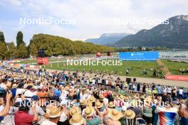 31.08.2024, Annecy, France (FRA): Victoria Carl (GER), Teresa Stadlober (AUT), Katerina Janatova (CZE), Delphine Claudel (FRA), Maja Dahlqvist (SWE), Coletta Rydzek (GER), Flora Dolci (FRA), Lena Quintin (FRA), Ane Appelkvist Stenseth (NOR), Melissa Gal (FRA), Juliette Ducordeau (FRA), Marte Skaanes (NOR), Maëlle Veyre (FRA), Julie Pierrel (FRA), Liv Coupat (FRA), Clémence Didierlaurent (FRA), Cloé Pagnier (FRA), Heidi Convard (FRA), MAYA Desseux (FRA), Léonie Perry (FRA), Mélina Berthet (FRA), Jeanne Richard (FRA), Gilonne Guigonnat (FRA), Océane Michelon (FRA), (l-r) - Martin Fourcade Nordic Festival Cross-Country, Annecy (FRA). www.nordicfocus.com. © Manzoni/NordicFocus. Every downloaded picture is fee-liable.