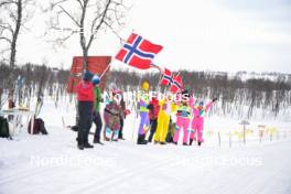 07.04.2024, Bardufoss-Finnsnes, Norway (NOR): Event Feature: fans - Ski Classics Summit 2 Senja, Bardufoss-Finnsnes (NOR). www.nordicfocus.com. © Reichert/NordicFocus. Every downloaded picture is fee-liable.